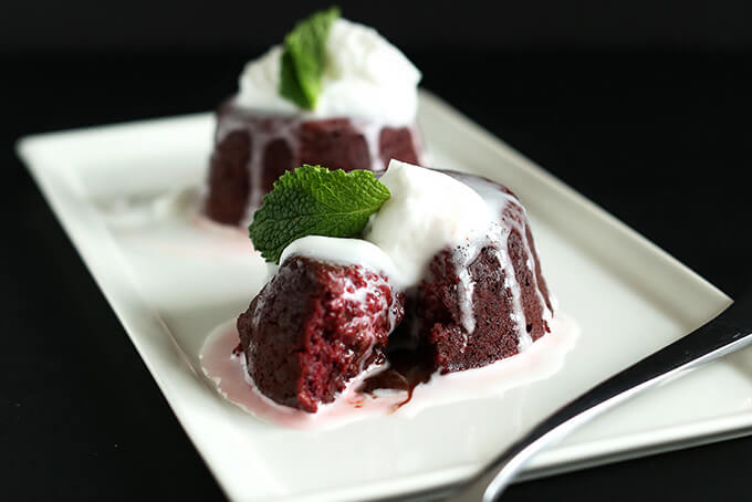 vegan chocolate mousse with raspberries
