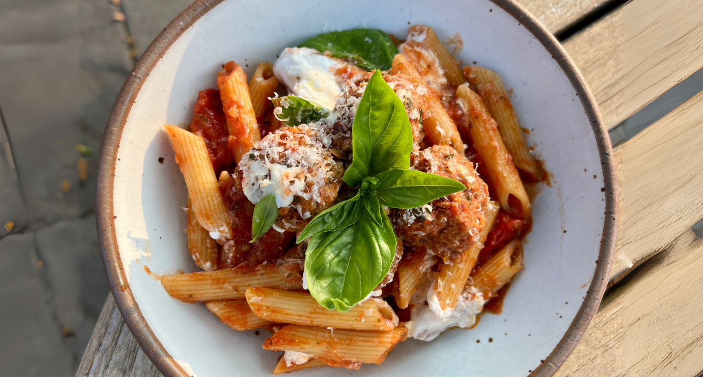 calabrian meatballs with tomato & burrata pasta