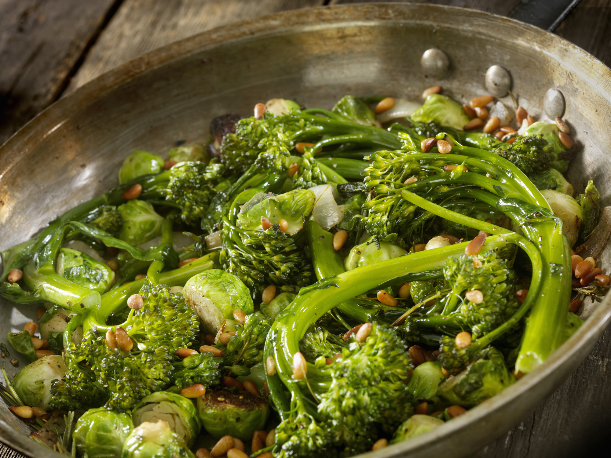 vegan garlic roasted broccolini