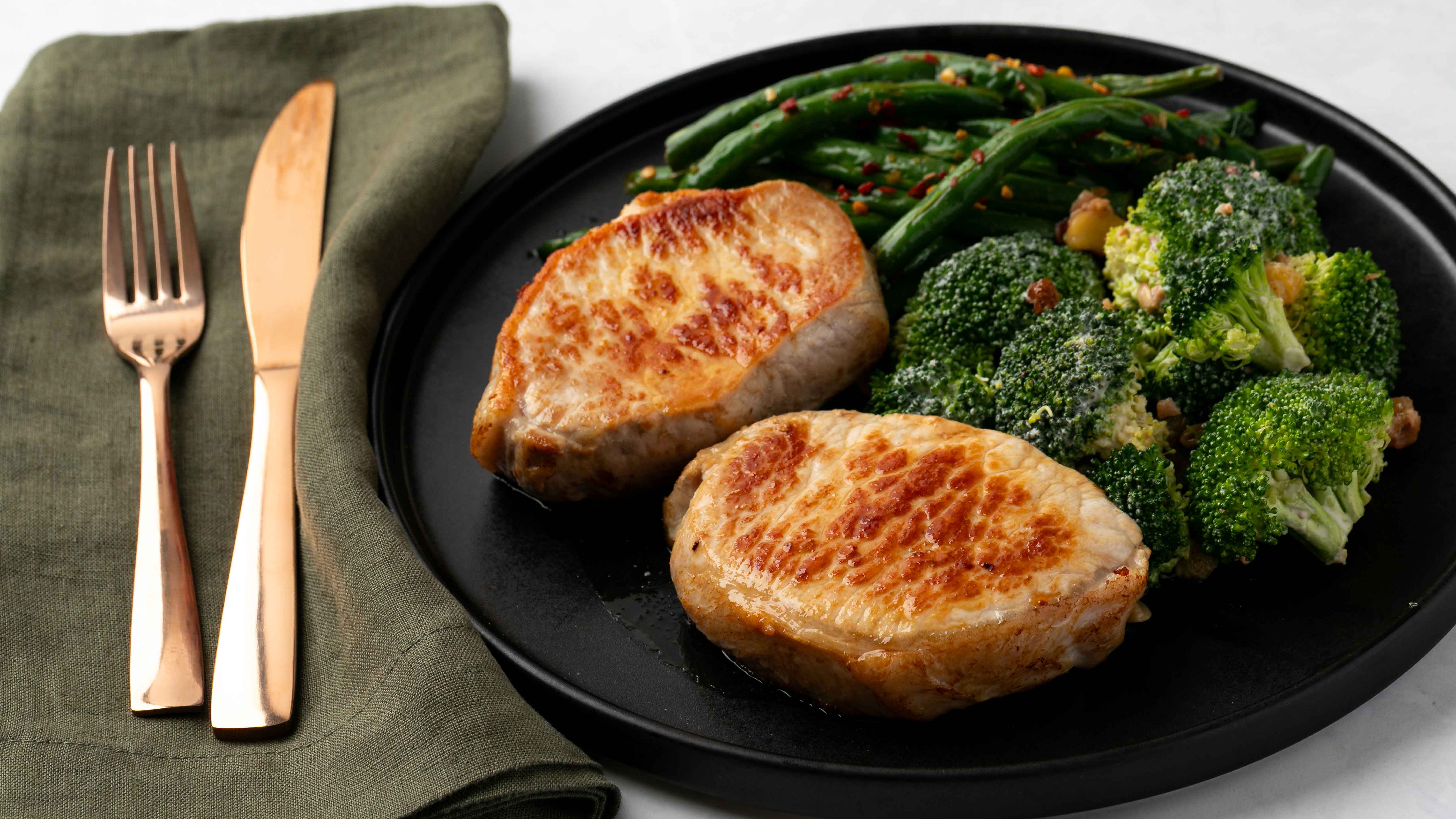 Air-Chilled Natural Pork Chop Dinner