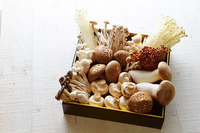 Assorted mushrooms in a box