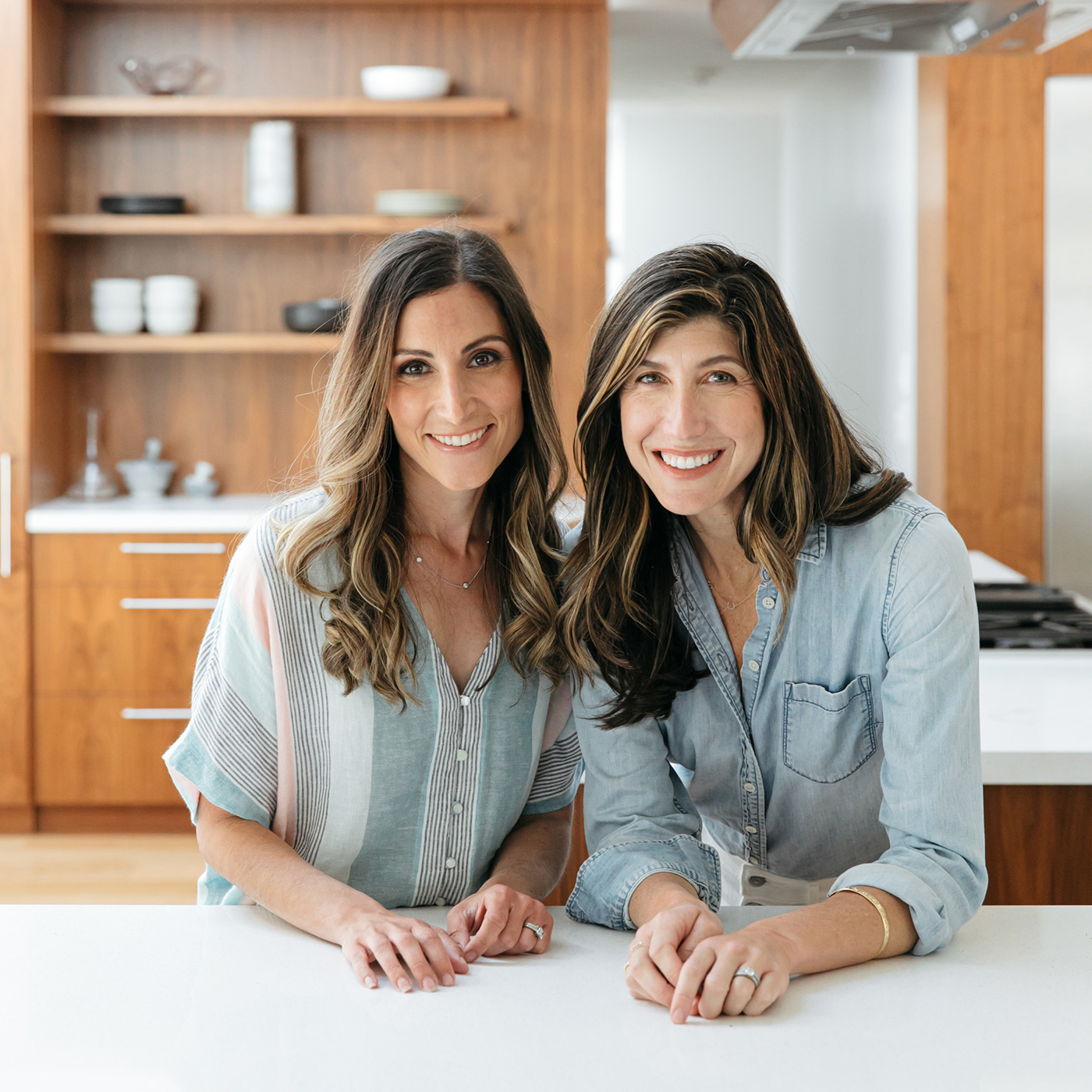 Founders: Katy Tucker and Lisette Howard of Sunnie