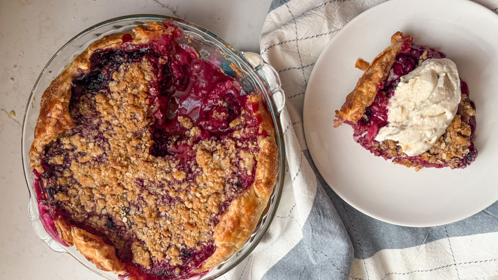 Blueberry Rhubarb Crumble Pie