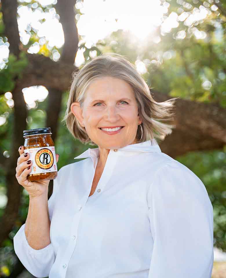 Kara Hamilton of LEANING R® Salsa