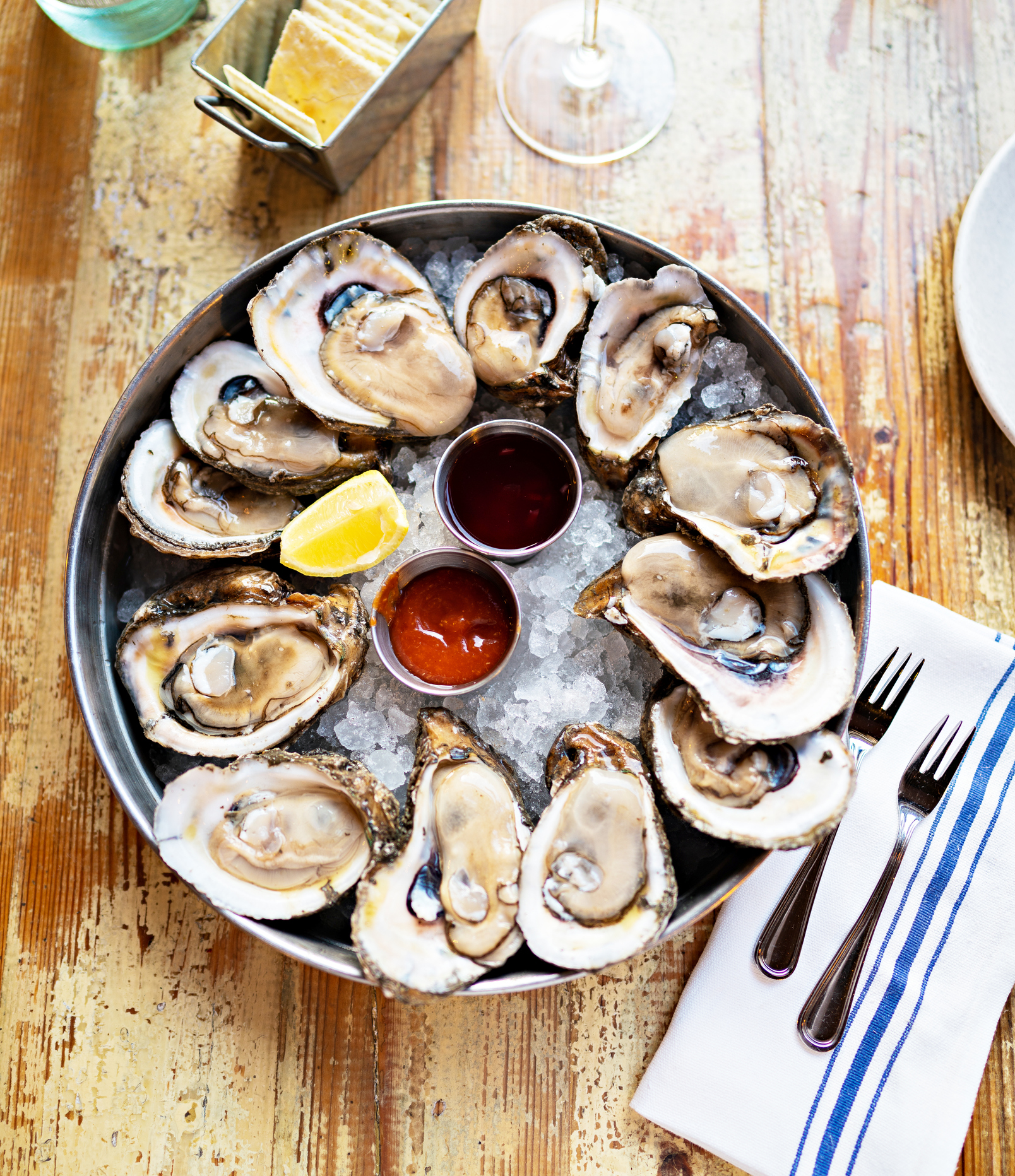 Shucked oysters