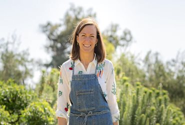 Meet the Founder: Molly Chester of Apricot Lane Farms